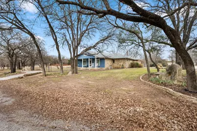 915 Live Oak Circle, Hico, TX 76457 - Photo 1