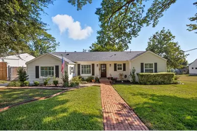 4901 Winthrop Avenue E, Fort Worth, TX 76116 - Photo 1