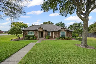 621 Prestonwood Trail, DeSoto, TX 75115 - Photo 1