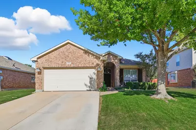 832 Pebblecreek Drive, Burleson, TX 76028 - Photo 1