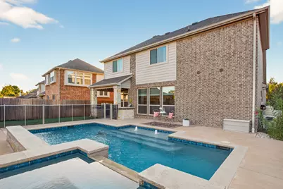 9505 Meadowpark Drive, Denton, TX 76226 - Photo 1