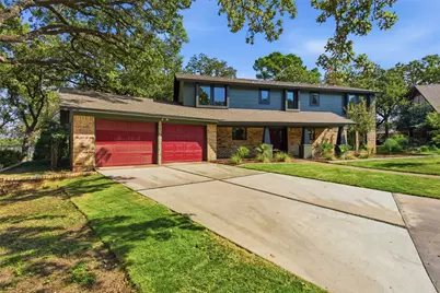 401 Rocky Canyon Court, Arlington, TX 76011 - Photo 1
