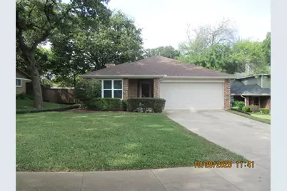 1705 Overlook Drive, Grapevine, TX 76051 - Photo 1