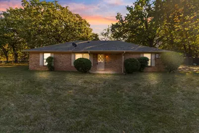 10714 Grove Oaks Boulevard, Dallas, TX 75217 - Photo 1