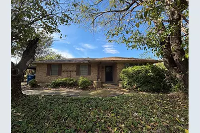 113 Brook Hollow Drive, DeSoto, TX 75115 - Photo 1