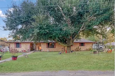 524 N Howison Street, Bogata, TX 75417 - Photo 1