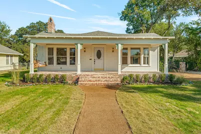 915 Cherry Street, Graham, TX 76450 - Photo 1