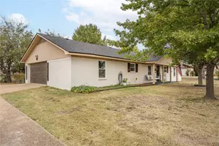 104 Sherry Lynn Dr, China Spring, TX 76633 - Photo 3