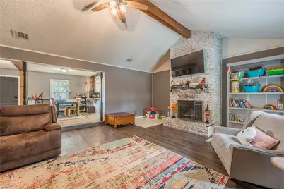 104 Sherry Lynn Drive, China Spring, TX 76633 - Photo 5
