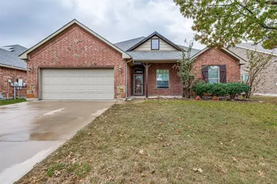 917 John Kennedy Drive, Saginaw, TX 76179 - Photo 1