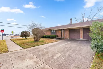 1301 Rose Avenue, Cleburne, TX 76033 - Photo 1
