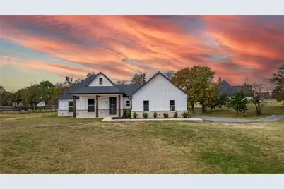 5617 N State Highway 34, Oak Ridge, TX 75142 - Photo 1