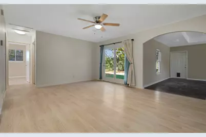 2821 N Bell Avenue, Denton, TX 76209 - Photo 1