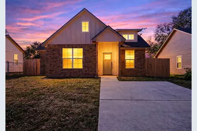 1610 N 6th Street, Waco, TX 76707 - Photo 1