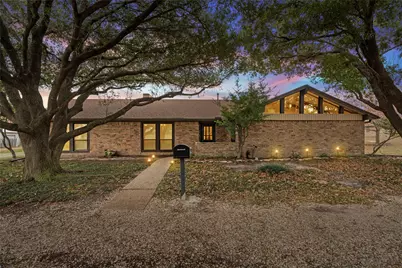 1604 Sunset Drive, Robinson, TX 76706 - Photo 1