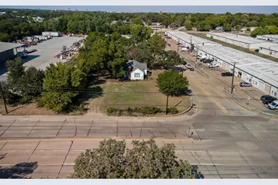 1201 S Wildwood Drive, Irving, TX 75060 - Photo 1