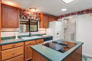 602 Legendary Ln, Gun Barrel City, TX 75156 - Photo 5