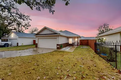209 S Baugh Street, Alvarado, TX 76009 - Photo 1