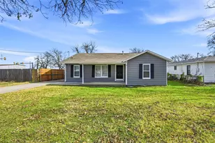 418 Russell St, White Settlement, TX 76108 - Photo 3