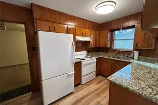 301 Walnut Ave, Azle, TX 76020 - Photo 5