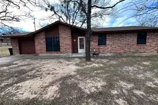 301 Walnut Ave, Azle, TX 76020 - Photo 1