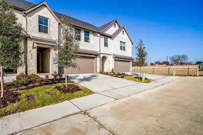 6818 Neals Way, Arlington, TX 76001 - Photo 1