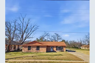 423 S Davis, Sulphur Springs, TX 75482 - Photo 1