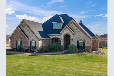 105 Mesquite Court, Decatur, TX 76234 - Photo 1