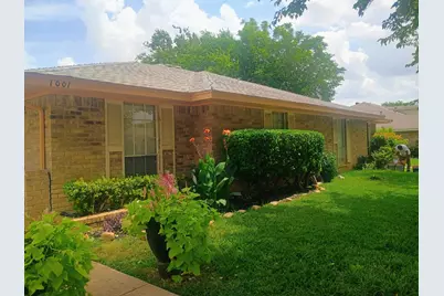 1001 Hunters Creek, DeSoto, TX 75115 - Photo 1