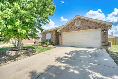 617 Creek Point Drive, Saginaw, TX 76179 - Photo 1