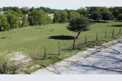 2001 Wagon Wheels Trail, Dallas, TX 75241 - Photo 1