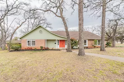 5917 Jacqueline Road, Fort Worth, TX 76112 - Photo 1