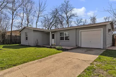 1112 E Mitchell Street, Arlington, TX 76010 - Photo 1