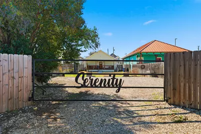 708 S 9th Street, Waco, TX 76706 - Photo 1