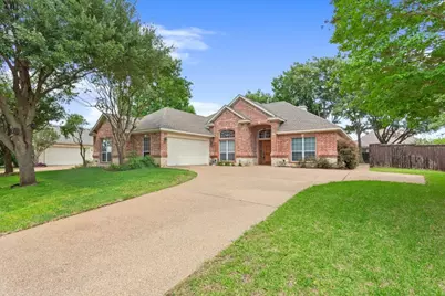 100 Edinburgh, Waco, TX 76712 - Photo 1