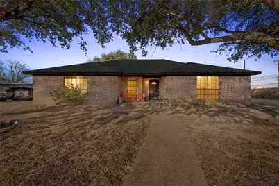 10608 Lone Star Drive, Waco, TX 76708 - Photo 1