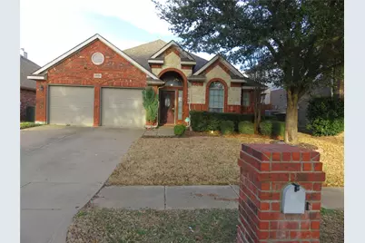 6950 Shoreview Drive, Grand Prairie, TX 75054 - Photo 1