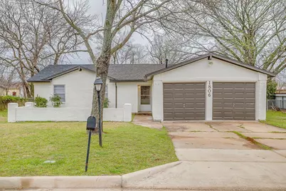 1806 12th Street, Mineral Wells, TX 76067 - Photo 1