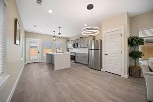 2526 Peabody, Dallas, TX 75215 - Photo 9