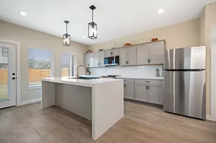 2526 Peabody, Dallas, TX 75215 - Photo 13