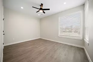 2526 Peabody, Dallas, TX 75215 - Photo 17