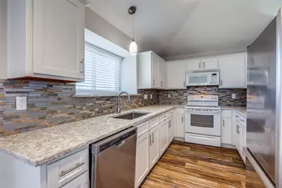 3814 Drakestone Avenue, Rowlett, TX 75088 - Photo 5