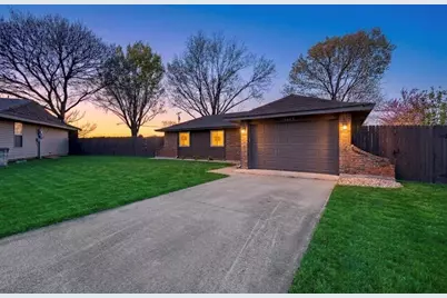 5415 Queens Court, Lake Dallas, TX 75065 - Photo 1