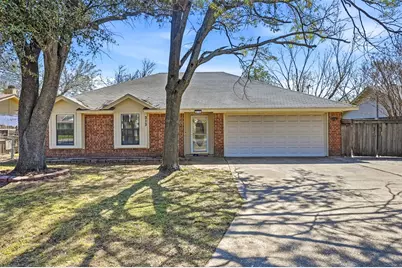 313 Oakwood Circle, Shady Shores, TX 76208 - Photo 1
