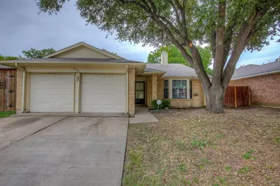 406 Valley Spring Drive, Arlington, TX 76018 - Photo 1
