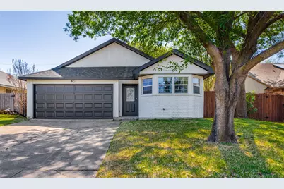 5225 Livermore Drive, Arlington, TX 76017 - Photo 1