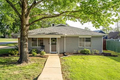 316 W 3rd Street, Justin, TX 76247 - Photo 1