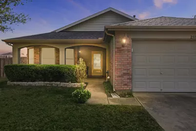 2316 Overlook Lane, Denton, TX 76207 - Photo 1