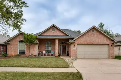 5009 Pointclear Court, Arlington, TX 76017 - Photo 1