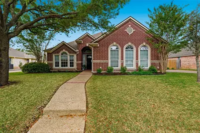 309 Canterbury Drive, Waco, TX 76712 - Photo 1